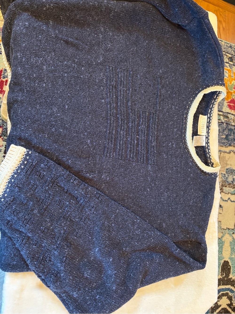 Liz Claiborne Navy Sweater with Knitted tonal American flag detail andCream Trim